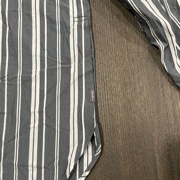 NWOT Eddie Bauer Womens Striped Button Down Shirt Green White Size S - Picture 2 of 7